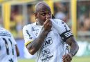 Amazonas supera o Brusque com gols de Sassá e Jô e volta a vencer na Série B