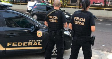 “Operação Linhagem” realizada pela Polícia Federal prende 12 pessoas contra lavagem de dinheiro do tráfico de Drogas. “Operação Linhagem” realizada pela Polícia Federal prende 12 pessoas contra lavagem de dinheiro do tráfico de Drogas.